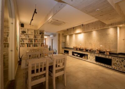 Dining area 2
